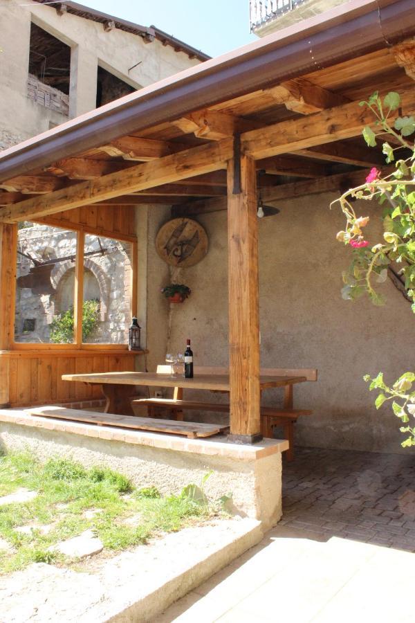 Casa Vacanze Il Melograno Tremosine Luaran gambar