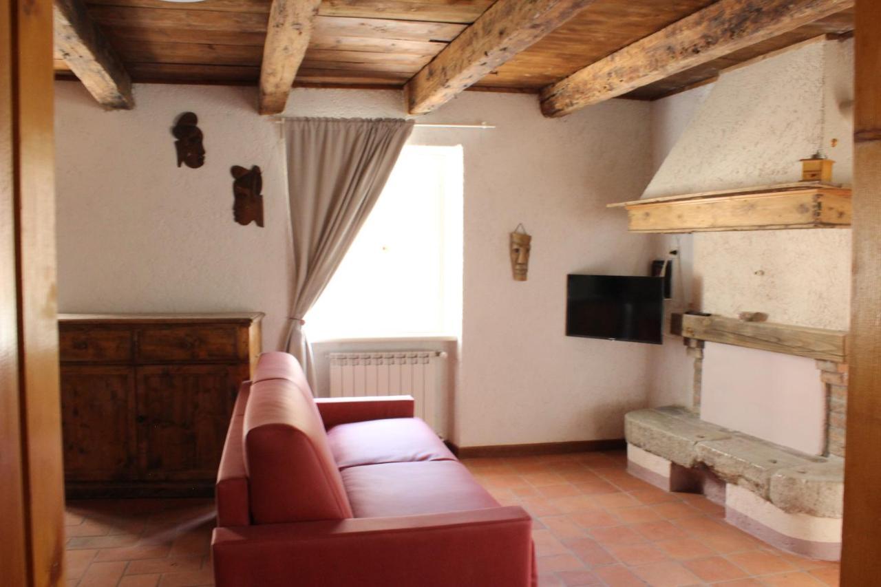 Casa Vacanze Il Melograno Tremosine Luaran gambar