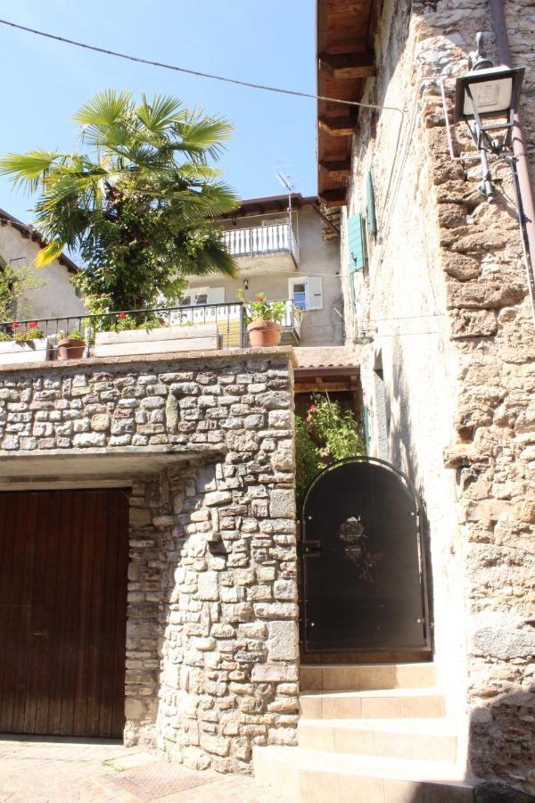 Casa Vacanze Il Melograno Tremosine Luaran gambar